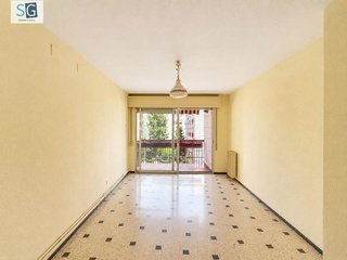 Piso en venta en Cervantes en Granada