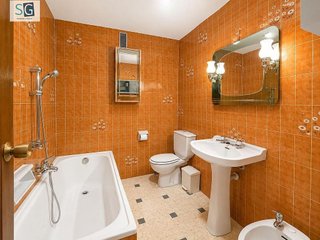 Piso en venta en Cervantes en Granada
