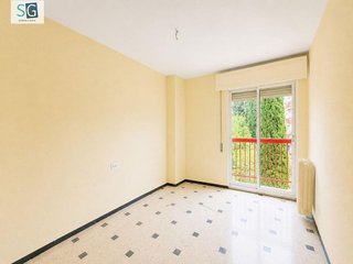 Piso en venta en Cervantes en Granada