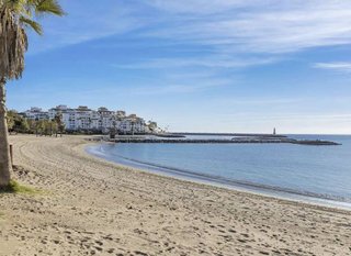 Piso en venta en Puerto Banús en Marbella