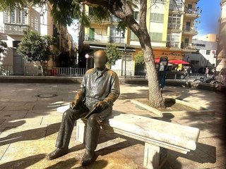 Piso en venta en La Goleta - San Felipe Neri en Málaga