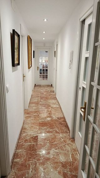 Piso en venta en La Goleta - San Felipe Neri en Málaga