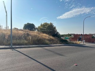 Terreno en venta en Argés