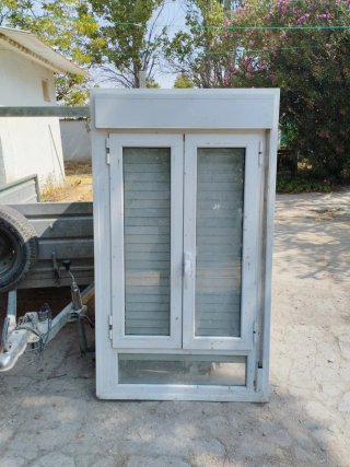 Ventana aluminio blanca doble cristal