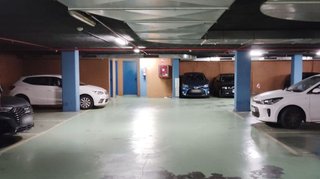 Garaje en alquiler en El Congrés i els Indians en Barcelona
