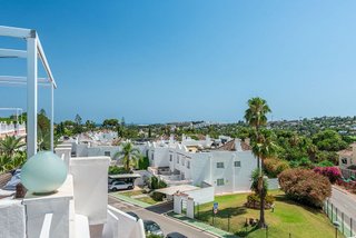 Casa adosada en venta en Los Naranjos - Las Brisas en Marbella