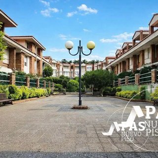 Casa adosada en venta en Peñacastillo - Nueva Montaña en Santander