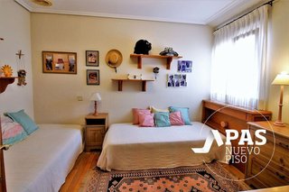 Casa adosada en venta en Peñacastillo - Nueva Montaña en Santander