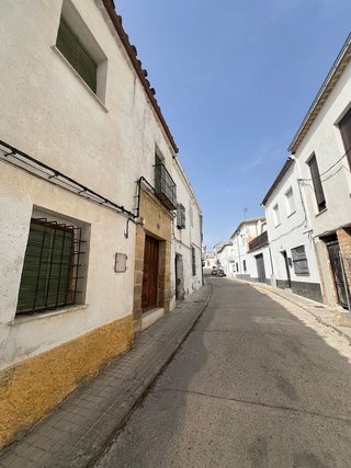 Casa adosada en venta en Baeza