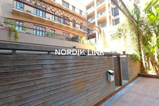 Piso en venta en El Raval en Barcelona