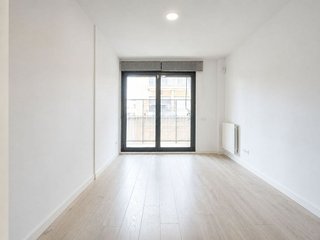 Piso en venta en San Roc - El Remei en Badalona