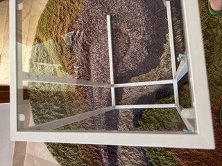 Mesa auxiliar Vittsjö cristal y metal