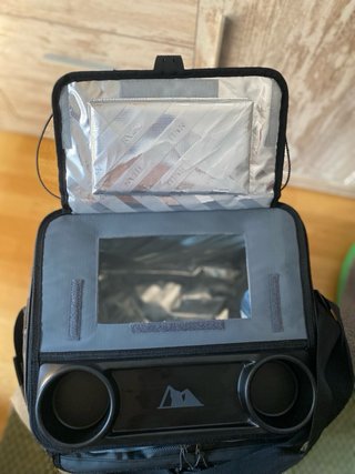 Nevera Titan Arctic Zone con ruedas