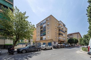 Piso en venta en Cervantes en Granada