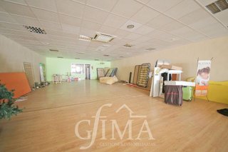 Local comercial en venta en Tomelloso