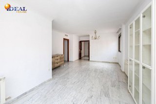 Piso en venta en Bola de Oro - Serrallo en Granada