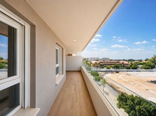 Piso en venta en Nueva Andalucía centro en Marbella