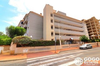 Piso en venta en Puerto Deportivo en Guardamar del Segura