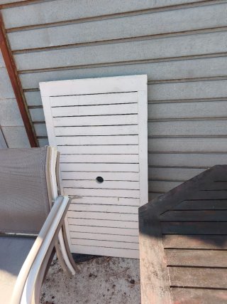 Mesa de terraza de madera
