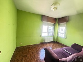 Piso en venta en Plaza España - Villa Pilar - Reyes Católicos - Vadillos en Burgos
