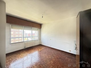 Piso en venta en Plaza España - Villa Pilar - Reyes Católicos - Vadillos en Burgos