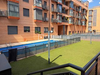 Piso en venta en Numancia en Madrid