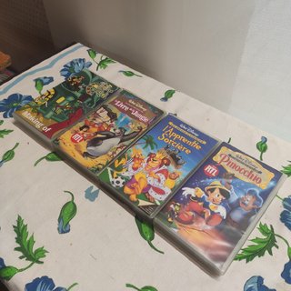 Lote 4 Películas VHS Walt Disney en Francès