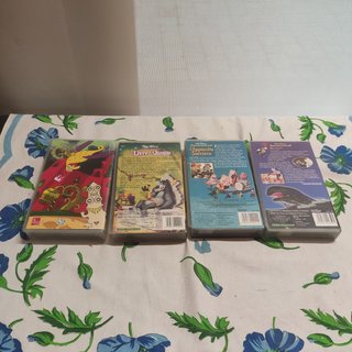Lote 4 Películas VHS Walt Disney en Francès