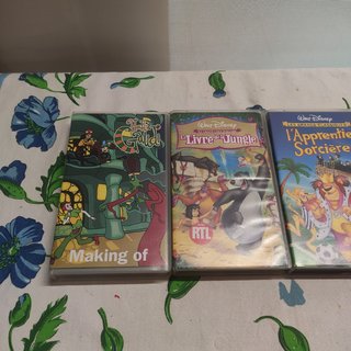 Lote 4 Películas VHS Walt Disney en Francès