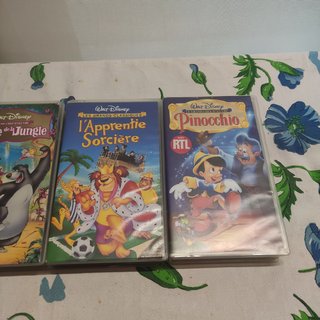 Lote 4 Películas VHS Walt Disney en Francès