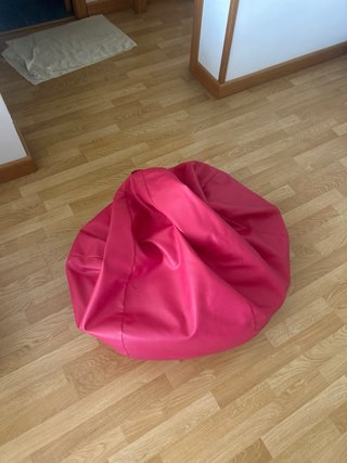 Puf rojo piel sintética
