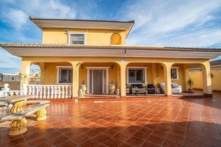Casa en venta en Nueva Torrevieja - Aguas Nuevas en Torrevieja