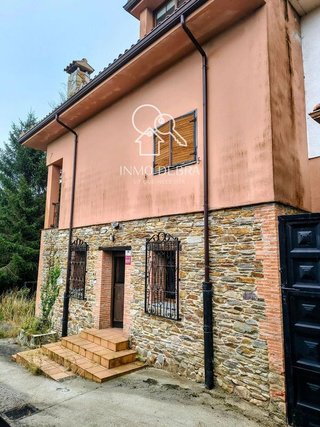 Casa adosada en venta en Cudillero