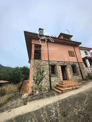 Casa adosada en venta en Cudillero