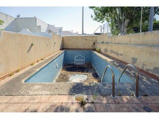 Casa adosada en venta en Maó en Mahón