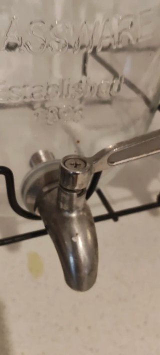 2 dispensadores de agua de cristal