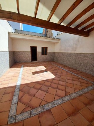Casa adosada en venta en Pinós