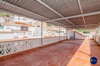 Casa adosada en venta en Jete