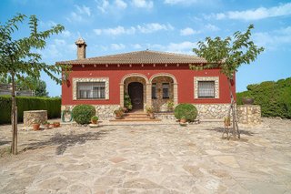 Chalet en venta en Torreperogil