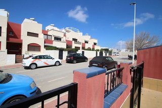 Casa adosada en venta en Nueva Torrevieja - Aguas Nuevas en Torrevieja