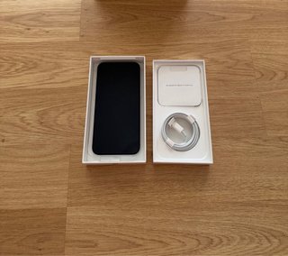 iPhone 14 Pro Max 256GB Silver.