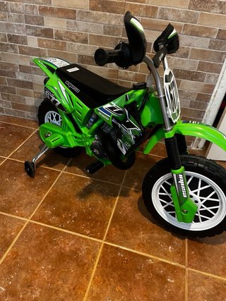 Moto Eléctrica Infantil Injusa 677