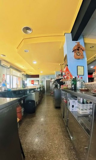 Edificio en venta en Polígono del Aeropuerto en Manises