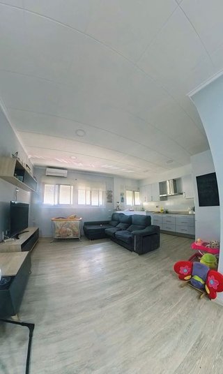 Edificio en venta en Polígono del Aeropuerto en Manises