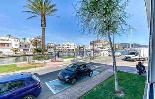 Piso en venta en Empuriabrava en Castelló d´Empúries