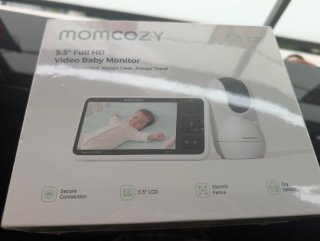 Vigilabebés Momcozy 5.5 Full HD wifi.