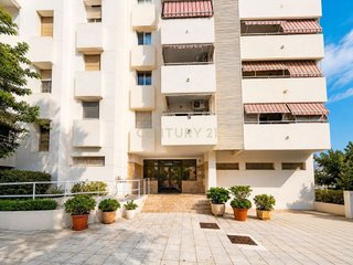 Piso en venta en Arroyo de la Miel en Benalmádena