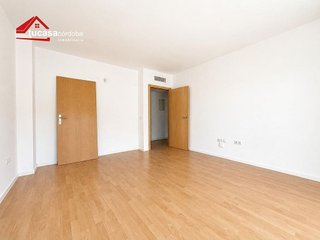 Piso en venta en Poniente-Norte - Miralbaida - Parque Azahara en Córdoba
