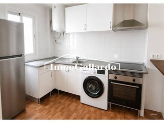 Piso en venta en Parque Victoria Eugenia en Málaga