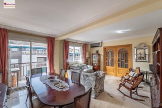 Piso en venta en Camino de Ronda - Rosaleda en Granada